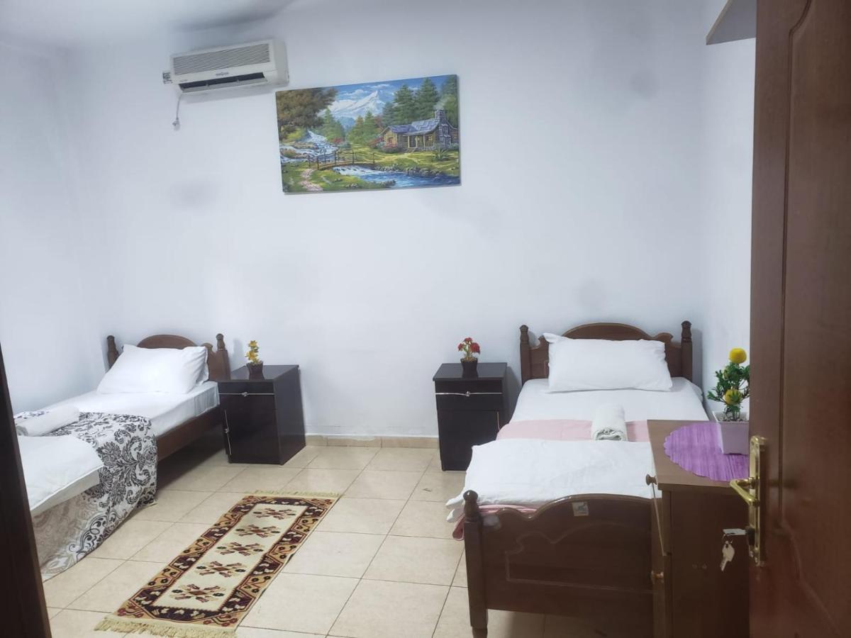 Hostel Split Rock تيرانا المظهر الخارجي الصورة