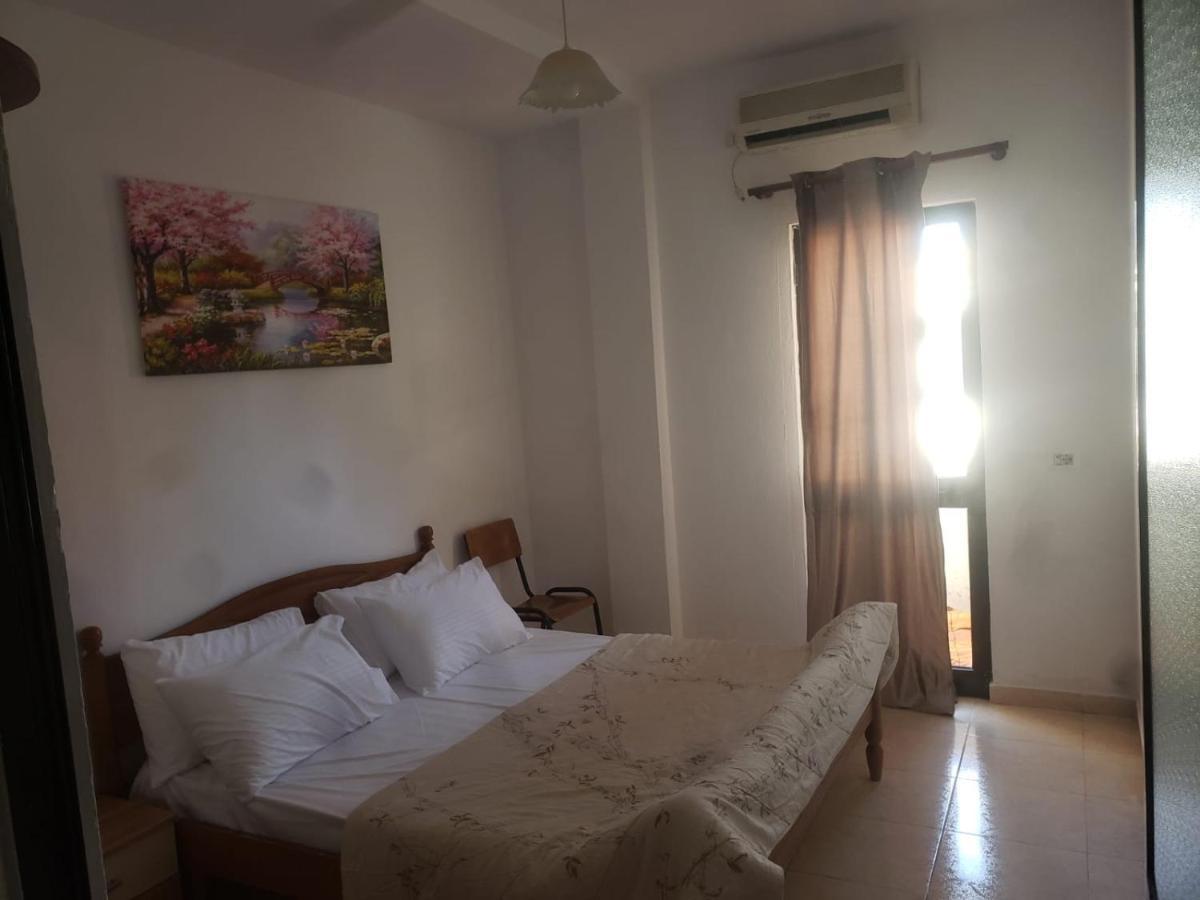 Hostel Split Rock تيرانا المظهر الخارجي الصورة