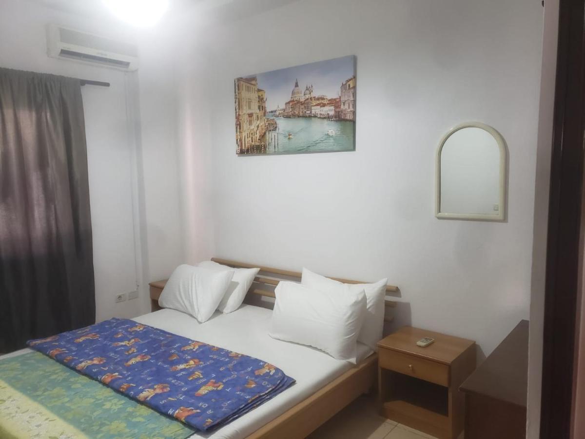 Hostel Split Rock تيرانا المظهر الخارجي الصورة