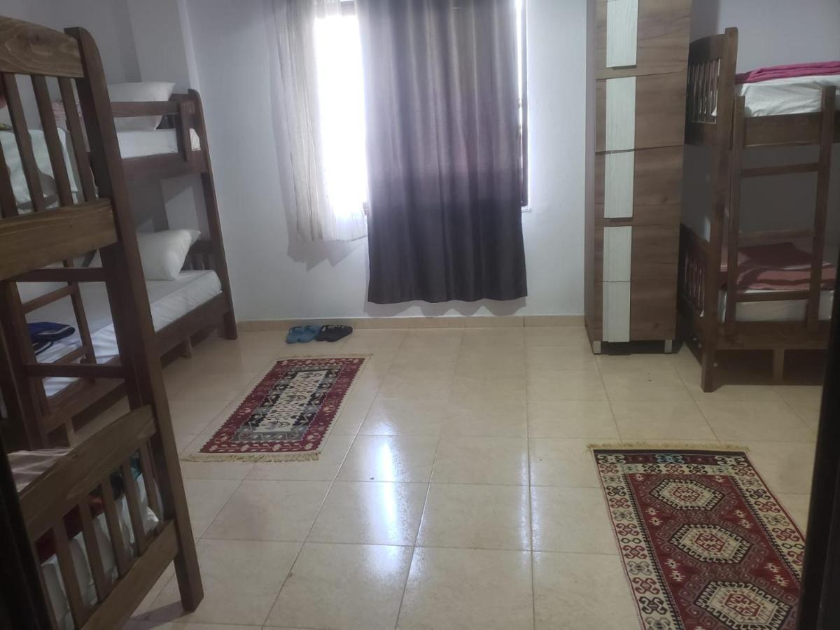 Hostel Split Rock تيرانا المظهر الخارجي الصورة