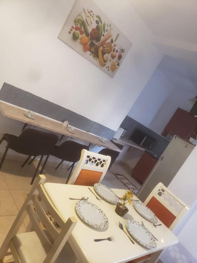 Hostel Split Rock تيرانا المظهر الخارجي الصورة