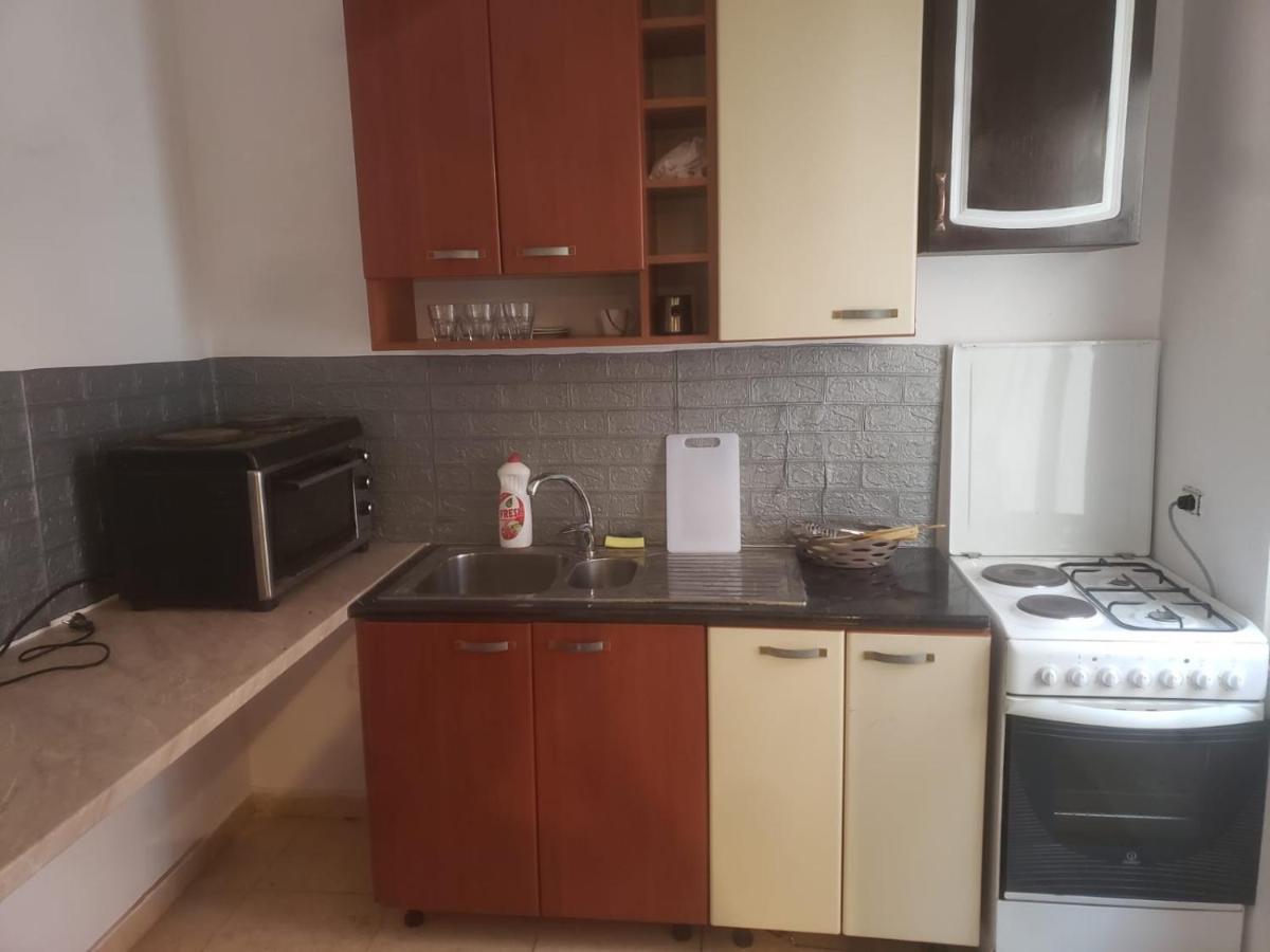 Hostel Split Rock تيرانا المظهر الخارجي الصورة